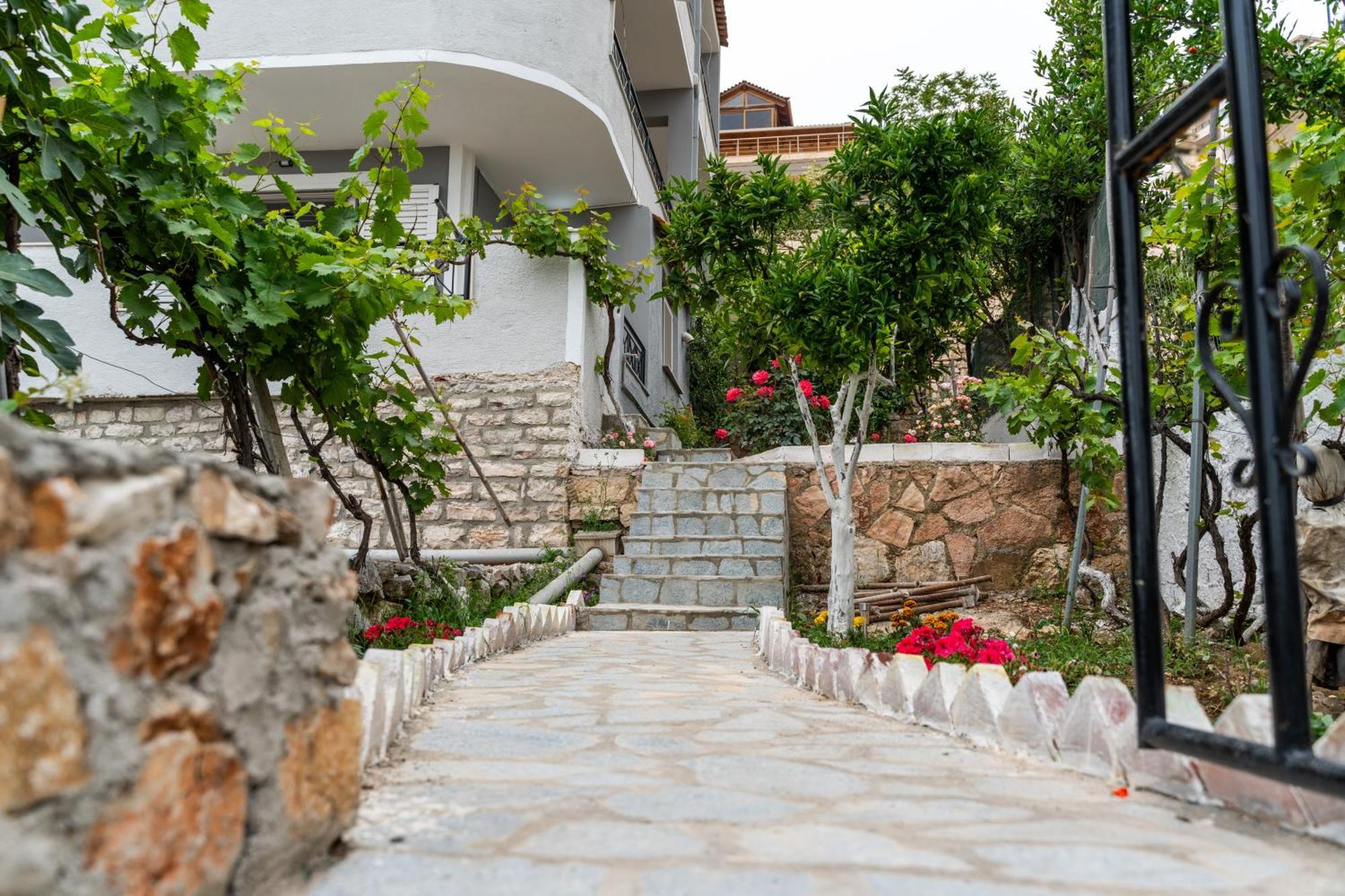 A&V Apartments Sarandë Exterior foto
